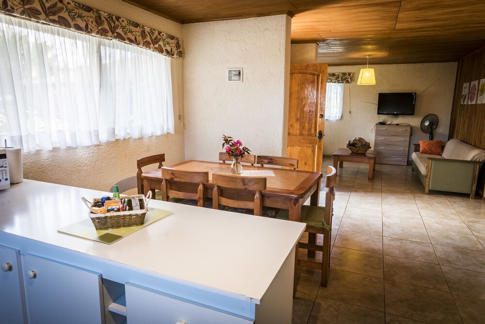 Family Cabin - In-Room Dining