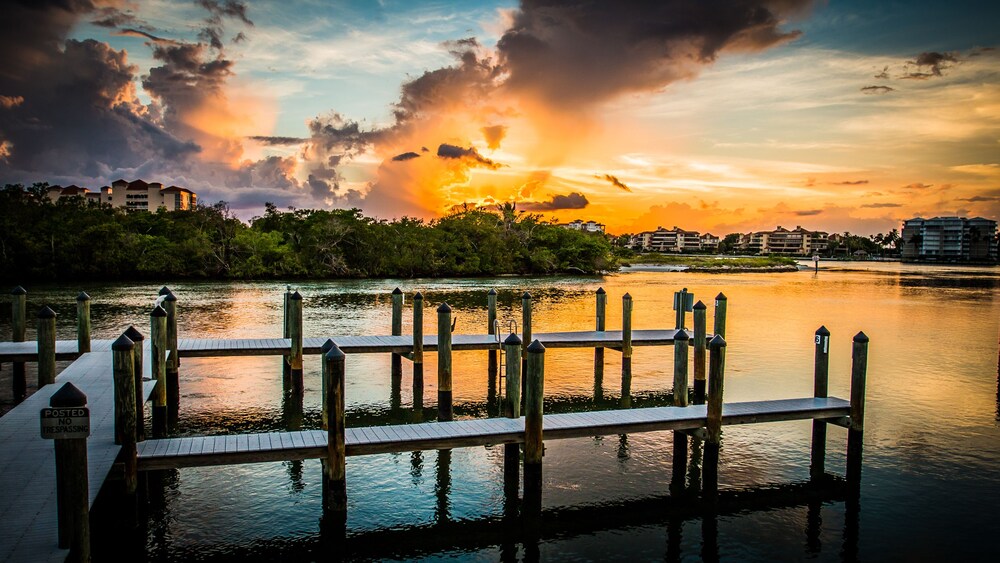 Dock