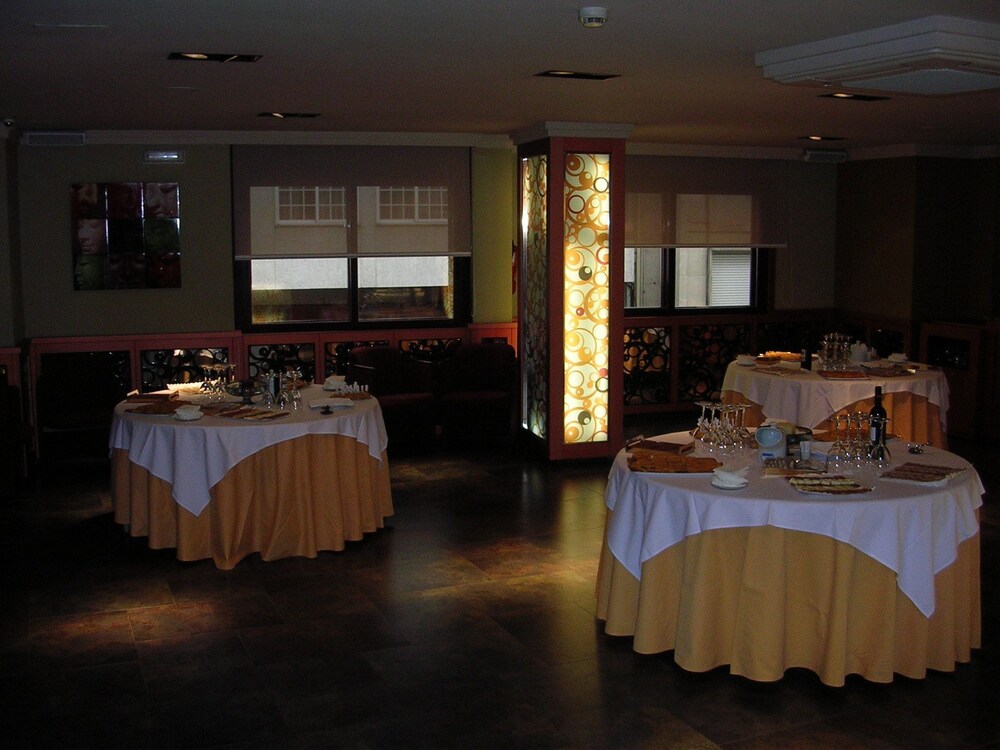 Hotel Lounge