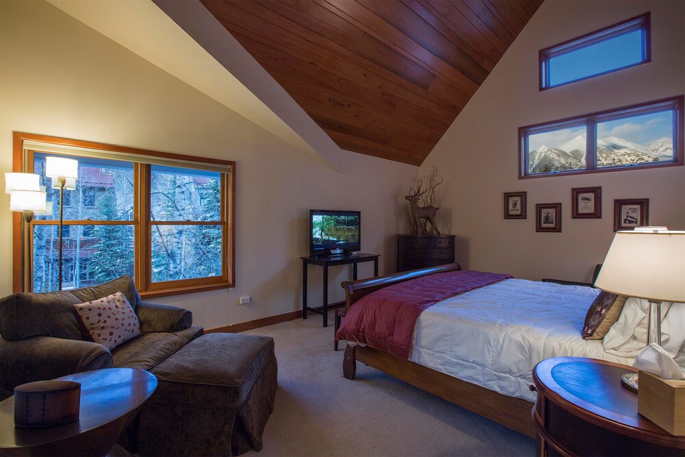 Room, 2 Bedrooms (Cascades Residence (A9)) - Guestroom