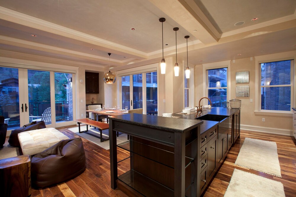 Room, 3 Bedrooms (Auberge Residence (W202)) - In-Room Kitchen