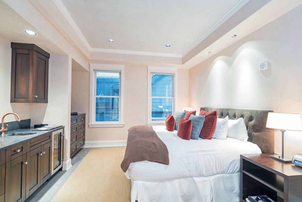 Studio (Auberge Residence (W304)) - Guestroom