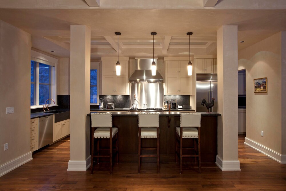 Room, 5 Bedrooms (Auberge Residence (S1B)) - In-Room Kitchen