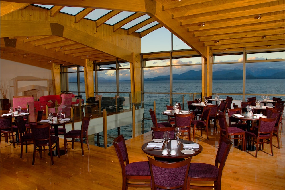 Hotel Lounge
