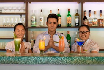 Poolside Bar