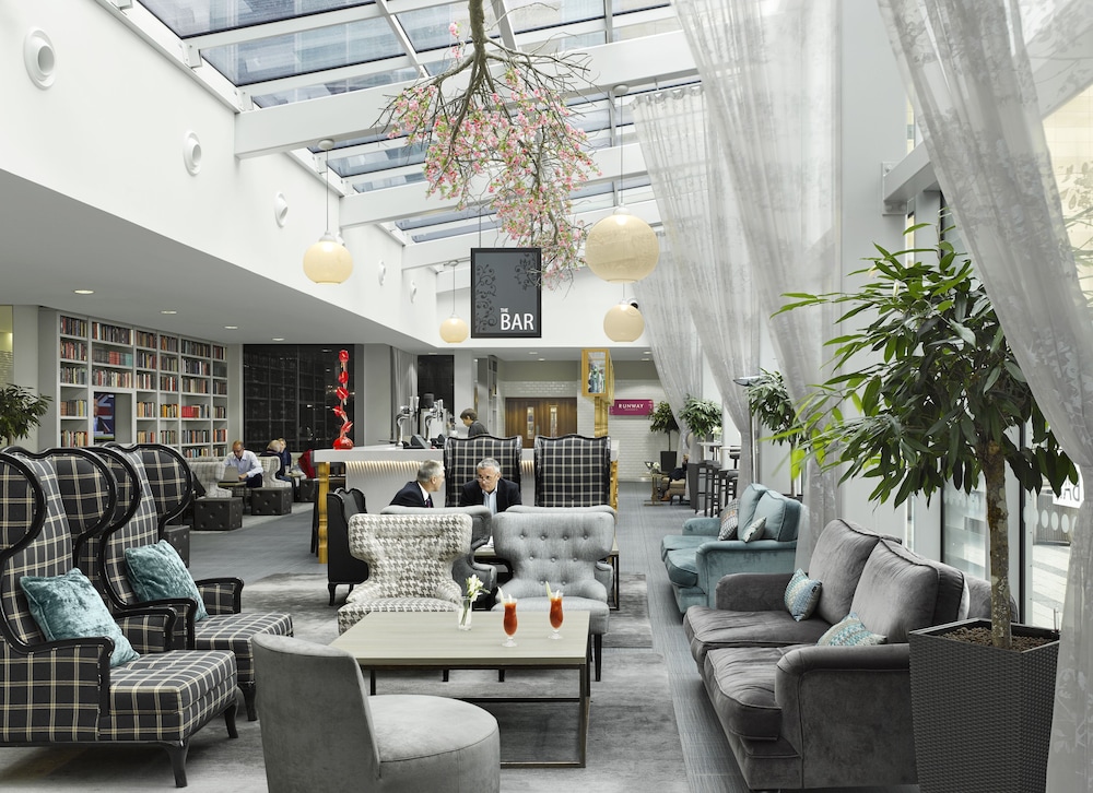 Hotel Lounge