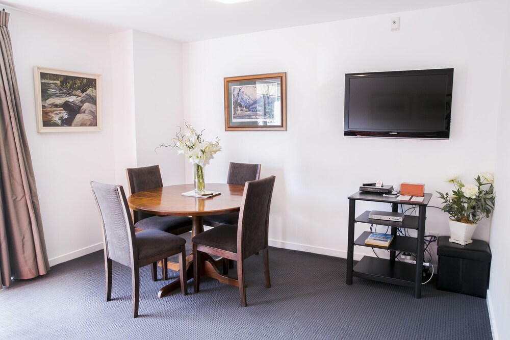 1 Bedroom Apartment - Guestroom