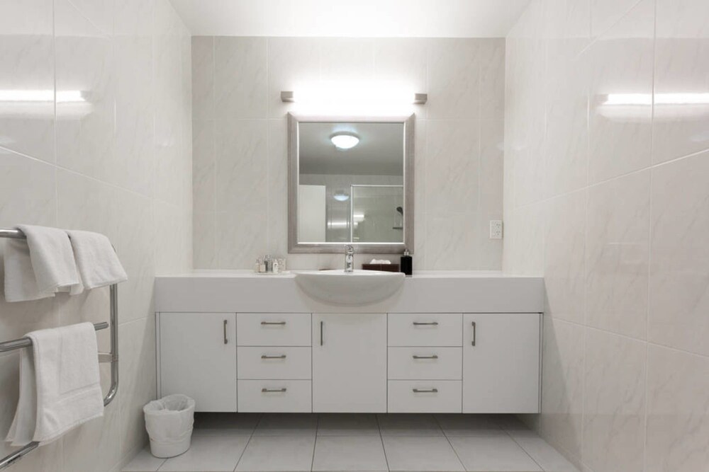 Penthouse - Ben Lomond - Bathroom