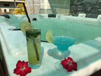 Poolside Bar