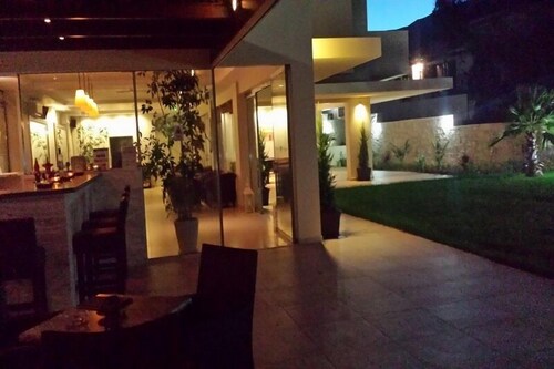 Hotel Bar