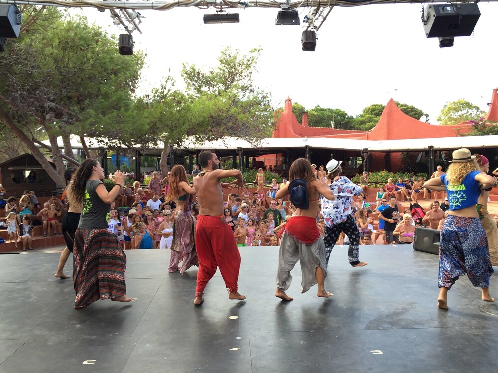 Theater Show