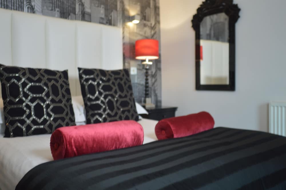 Superior Apartment (Sleeps 4) - Guestroom