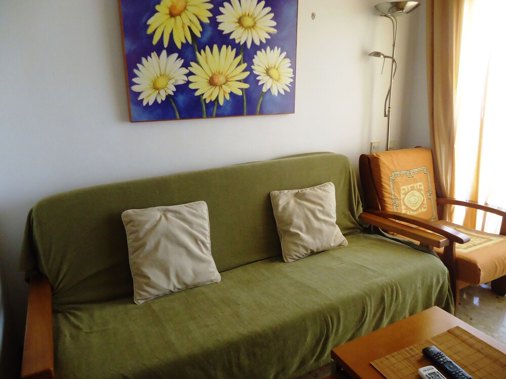 Superior Apartment, 1 Bedroom (Palmeras 3H) - Living Room