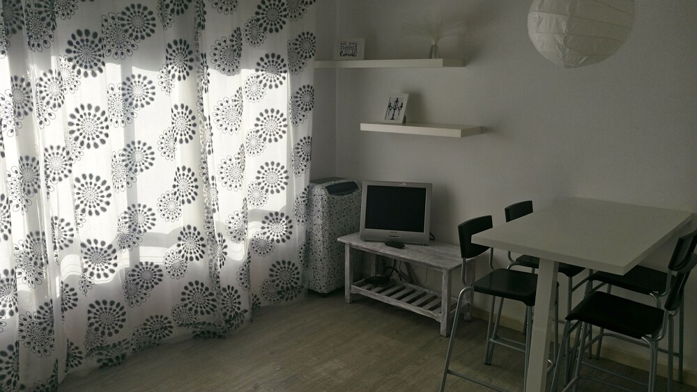 Superior Studio, City View (Aloe 3 15) - Guestroom