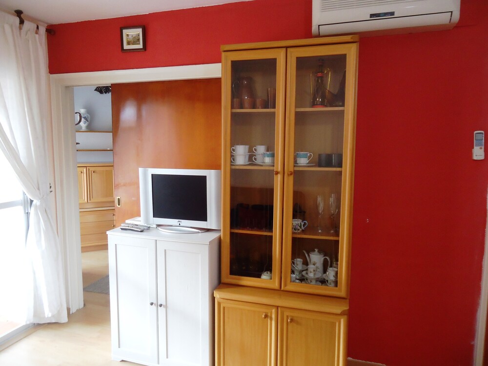 Family Apartment, 2 Bedrooms (Americas 4A) - Living Room