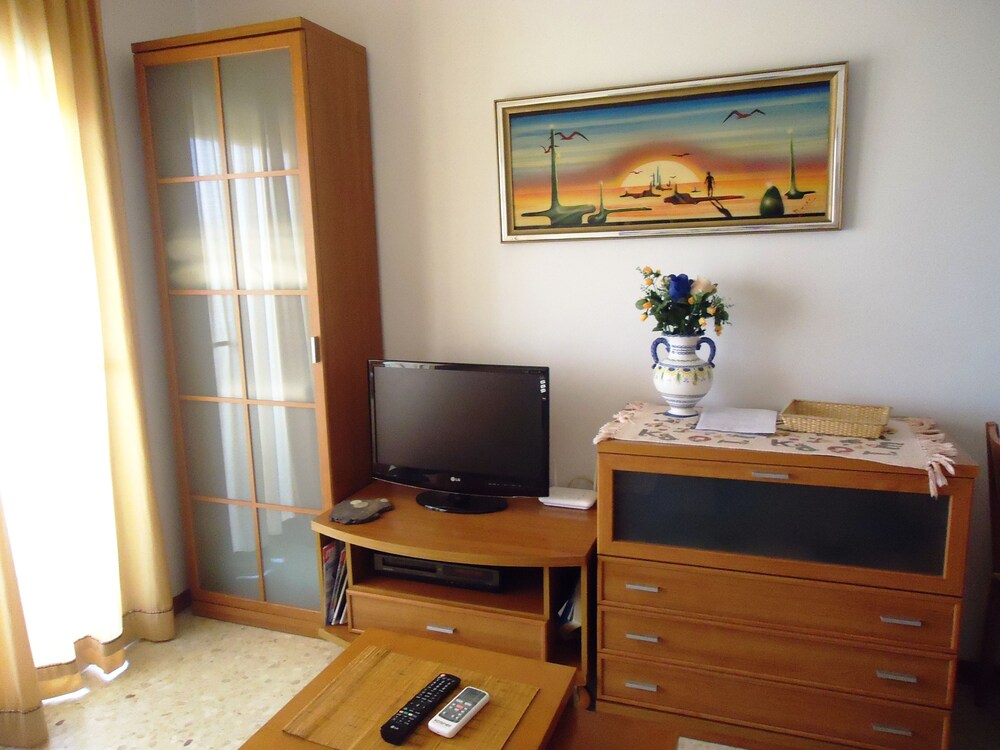 Superior Apartment, 1 Bedroom (Palmeras 3H) - Living Room