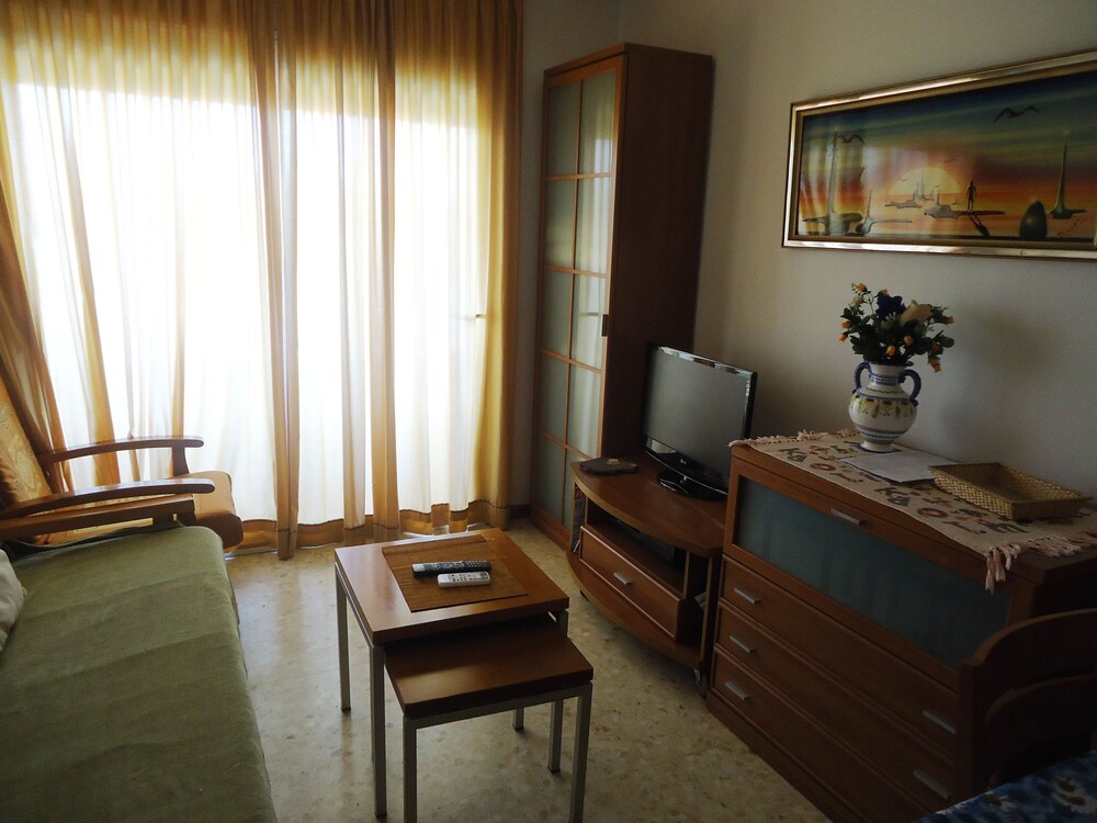 Superior Apartment, 1 Bedroom (Palmeras 3H) - Living Room