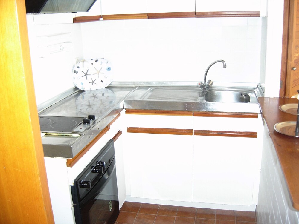 Standard Apartment, 2 Bedrooms, Pool View (Aloe 4-10) - In-Room Kitchen