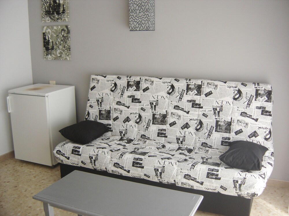 Superior Apartment, 2 Bedrooms (Aloe 2 9 ) - Living Room