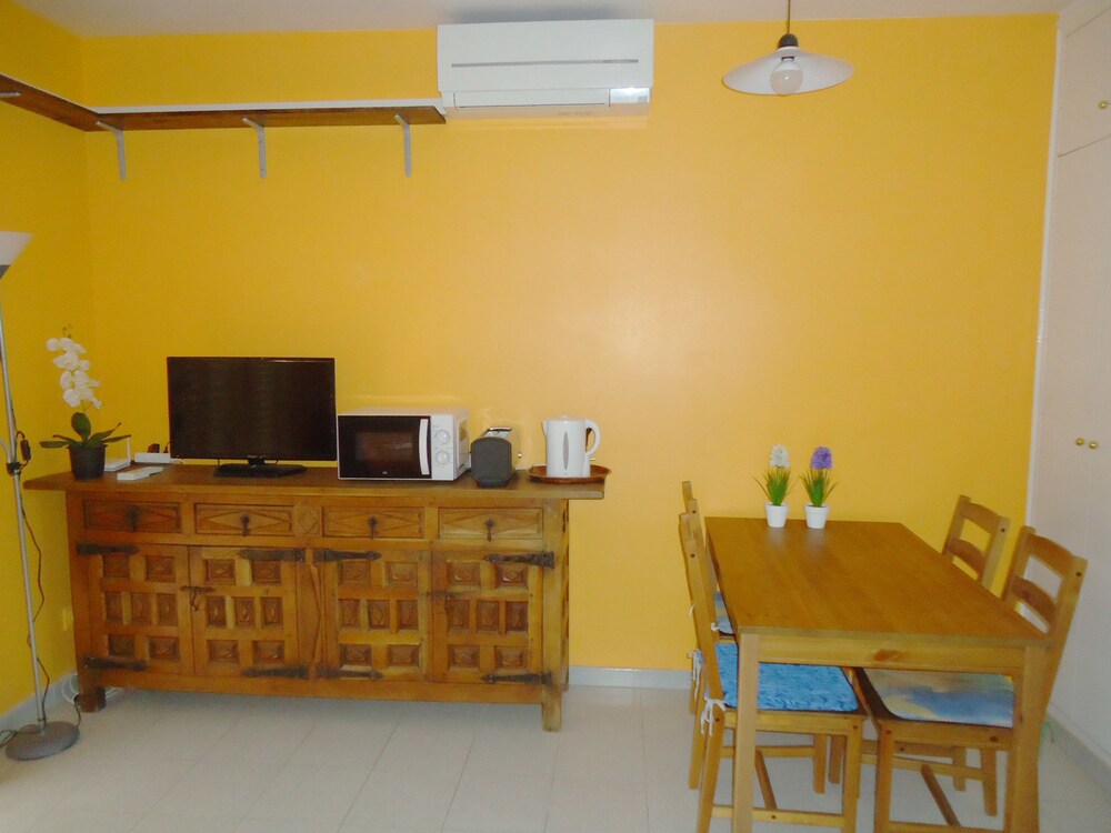 Apartment, 1 Bedroom, City View (Tamarindos 1K) - Living Room