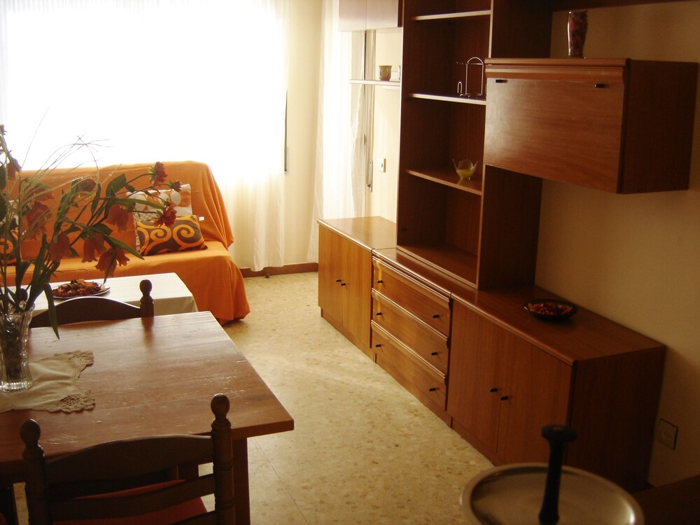 Standard Apartment, 2 Bedrooms, Pool View (Aloe 4-10) - Living Room