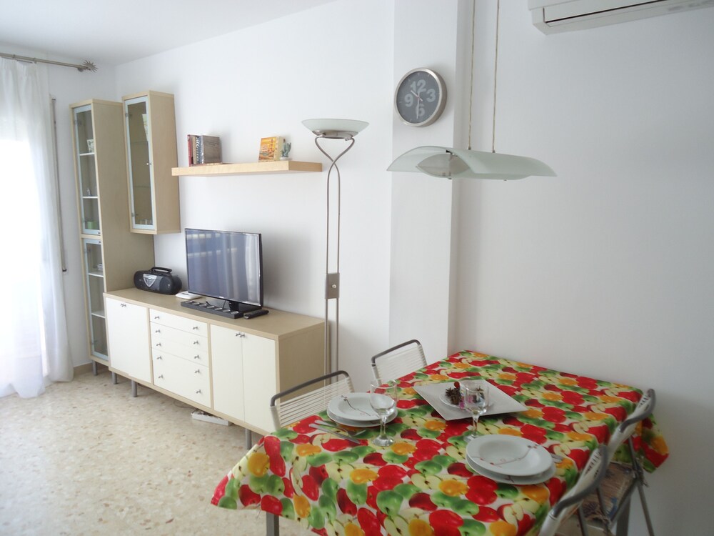 Superior Apartment, 1 Bedroom (4-L) - In-Room Dining