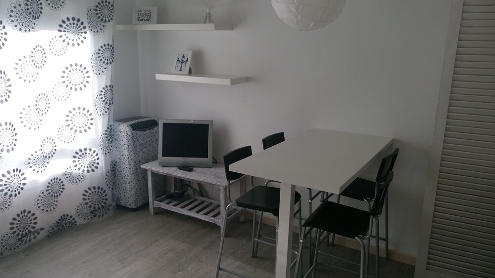 Superior Studio, City View (Aloe 3 15) - Guestroom