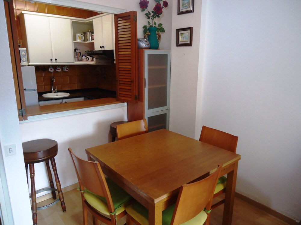 Family Apartment, 2 Bedrooms (Americas 4A) - Living Room