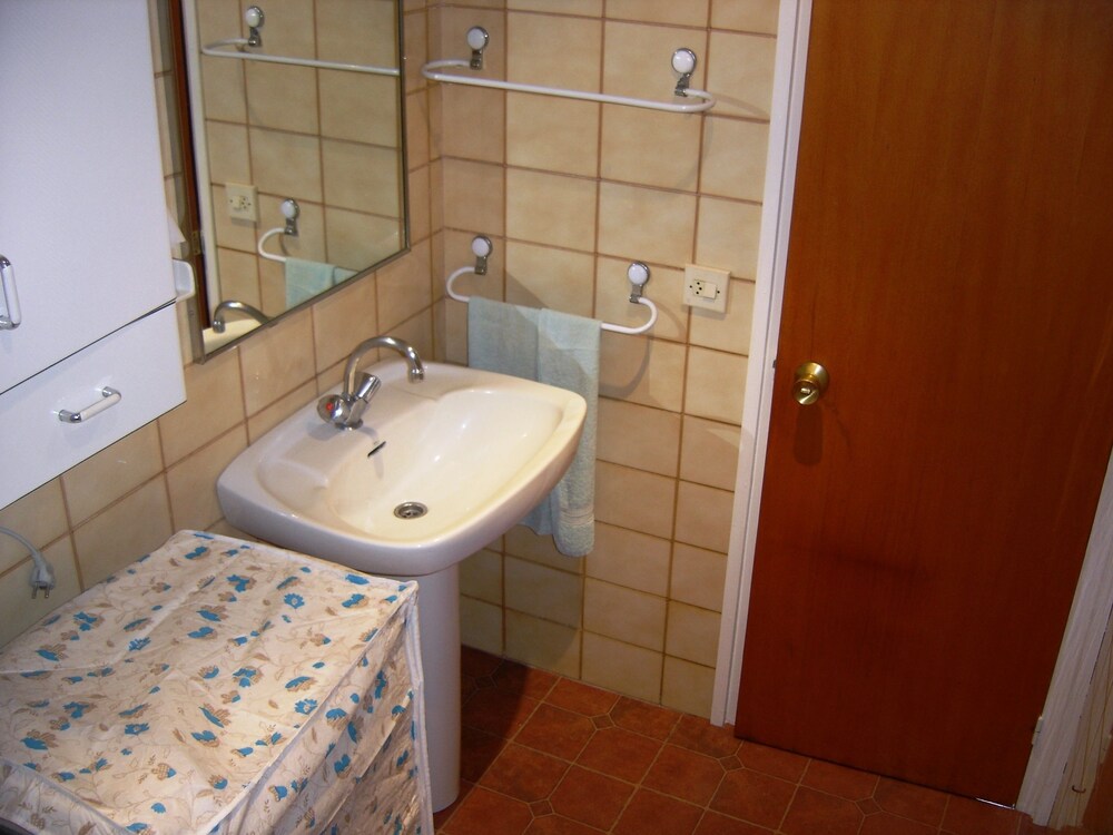 Standard Apartment, 2 Bedrooms, Pool View (Aloe 4-10) - Bathroom