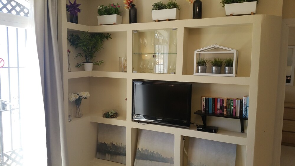 Apartment, 1 Bedroom - Living Room