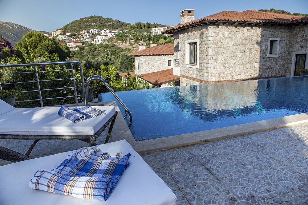 Infinity Pool