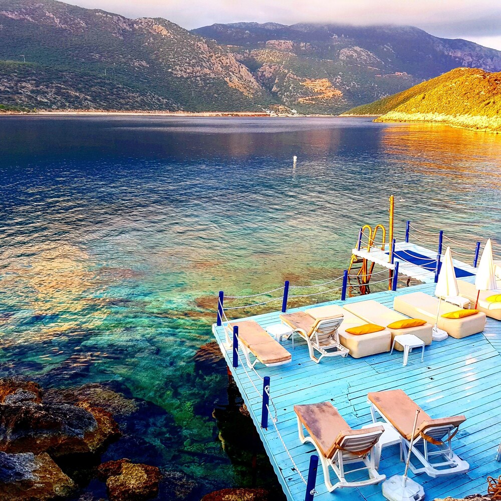 Lake View