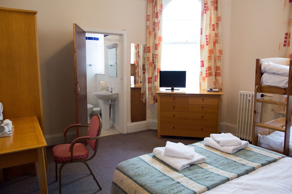 Guestroom
