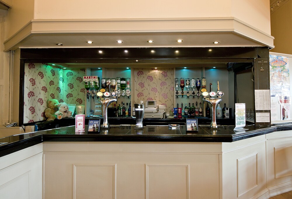 Hotel Bar