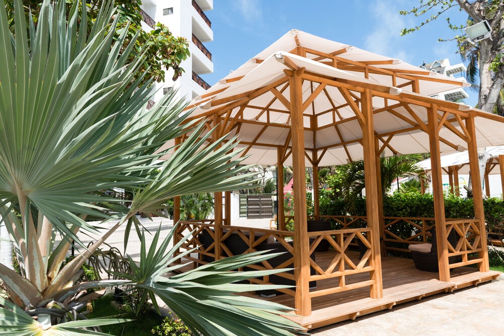 Sundeck