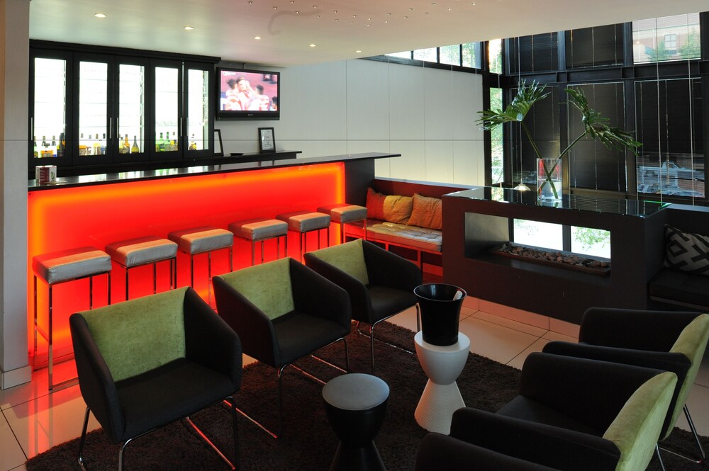 Hotel Bar