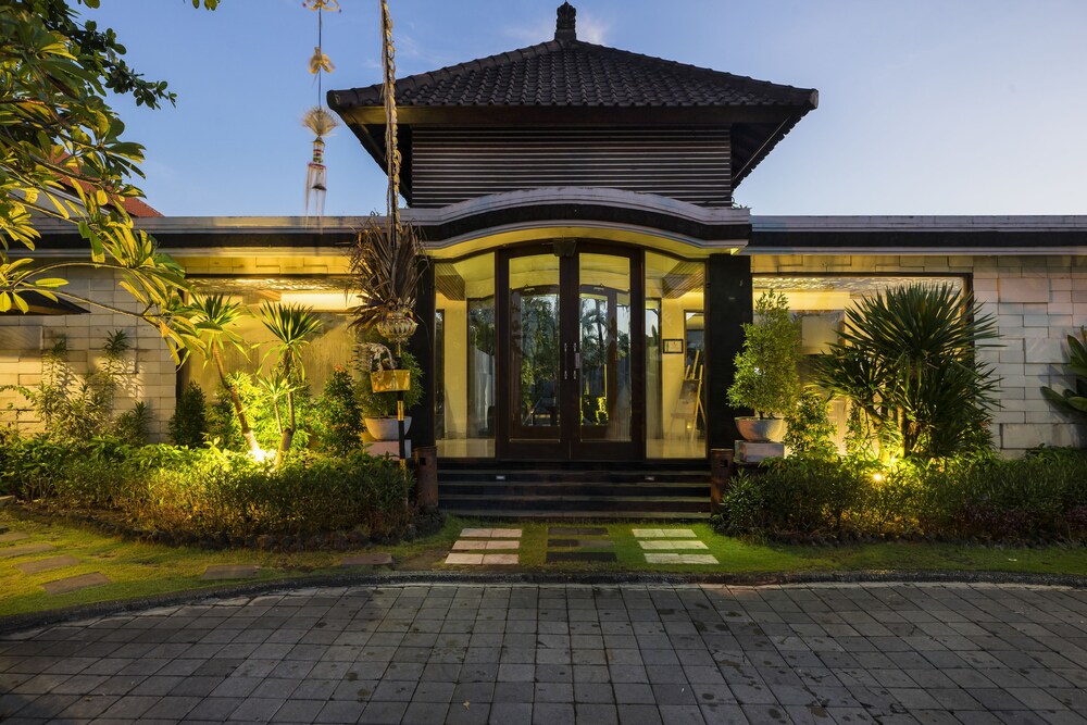 Hotel Entrance
