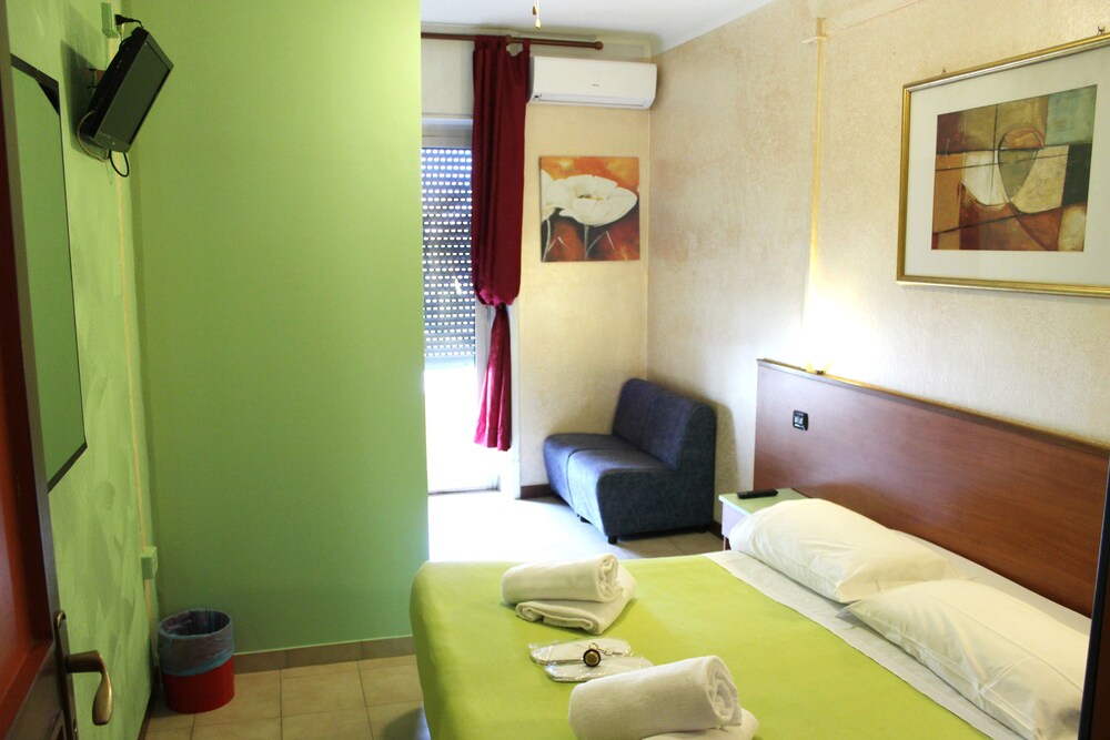 Guestroom