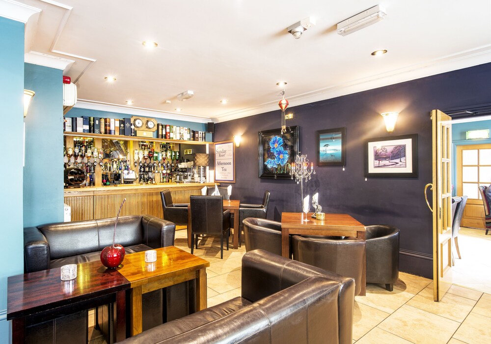 Hotel Bar