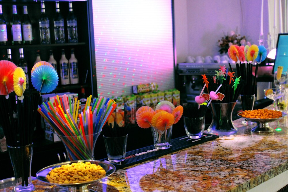 Hotel Lounge