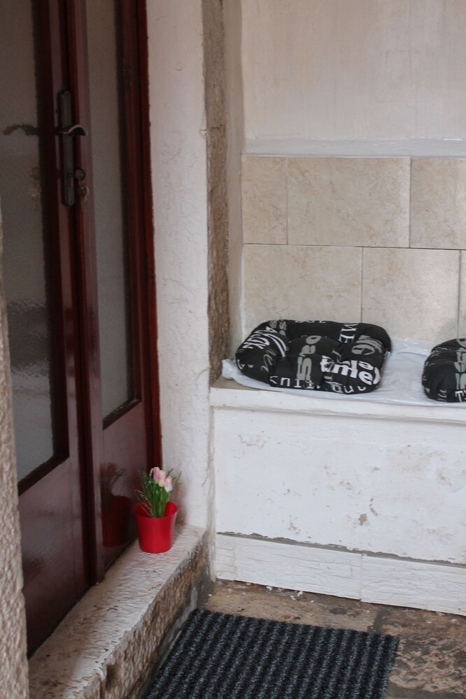 거실 공간 (더블룸 (private kitchennete, private shower))