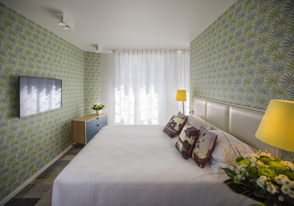Guestroom