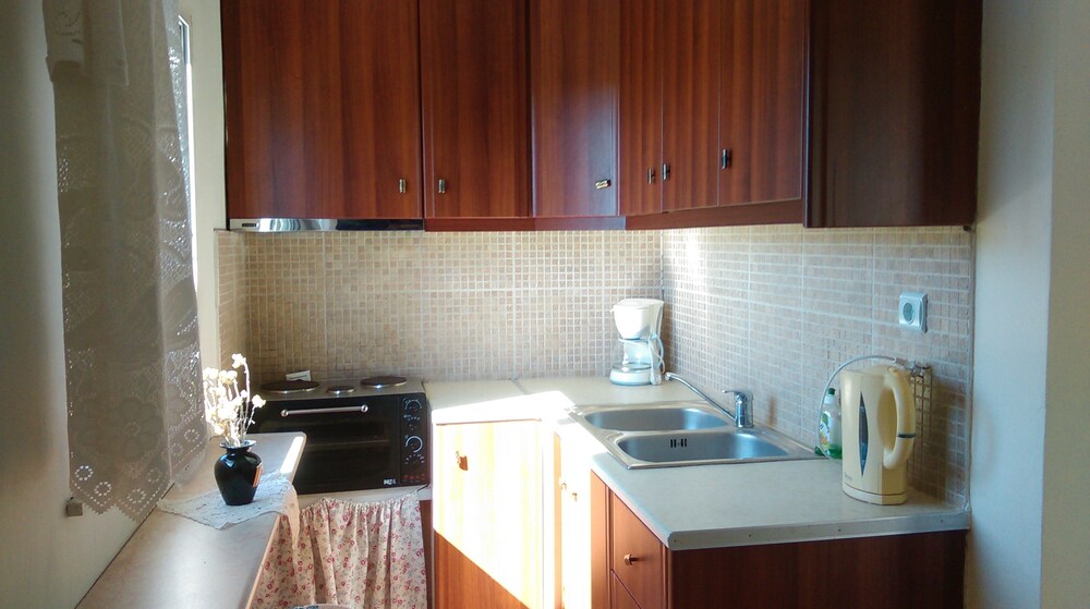 Two Bedroom Apartment Sea View Free welcome drink - Guestroom