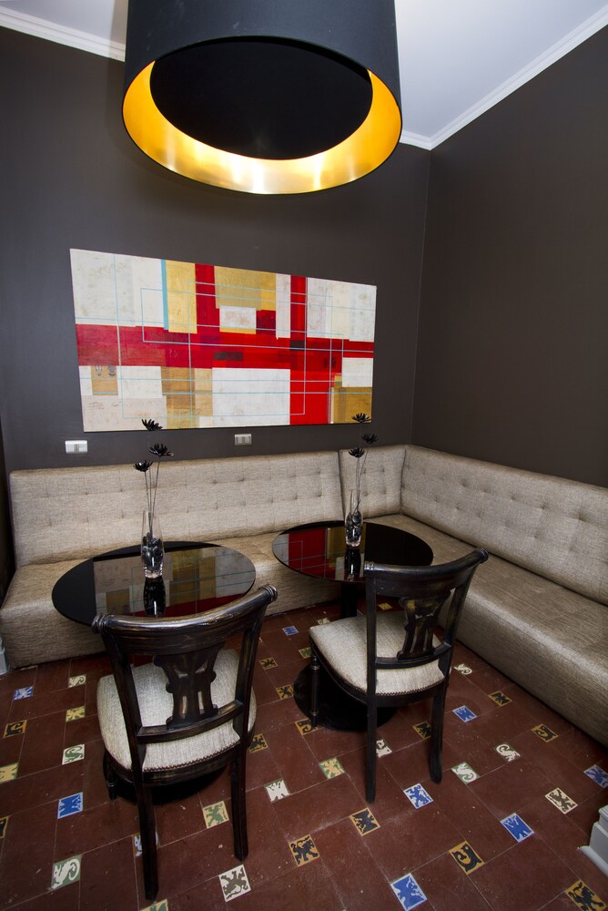 Hotel Lounge
