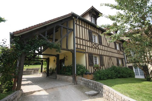 Hôtel Restaurant La Mangeoire – Relais Paris Bâle