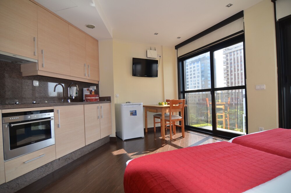 Studio (Single Use) - Guestroom