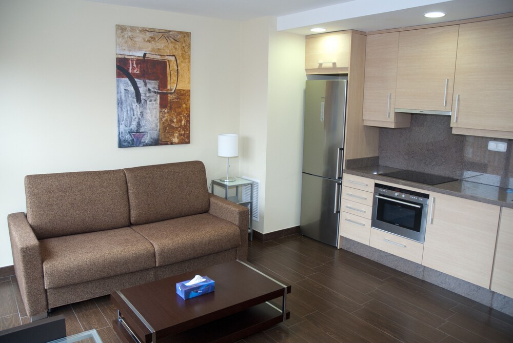 Standard Apartment, 1 Bedroom - Living Room