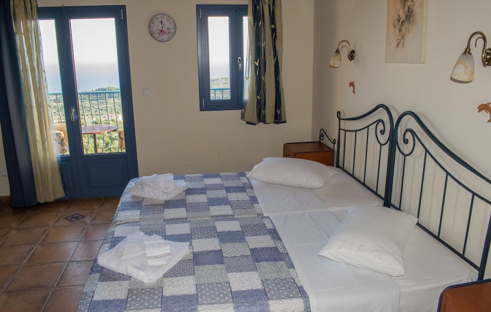 Apartment, 2 Bedrooms - Guestroom