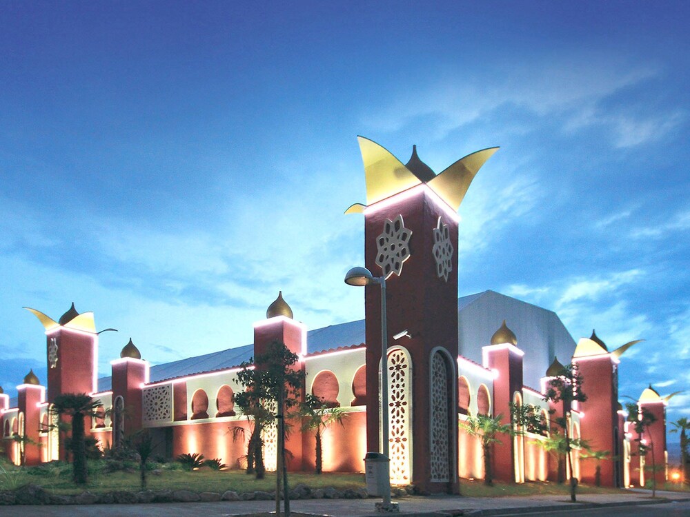 Façade de l'hôtel - Soir/Nuit