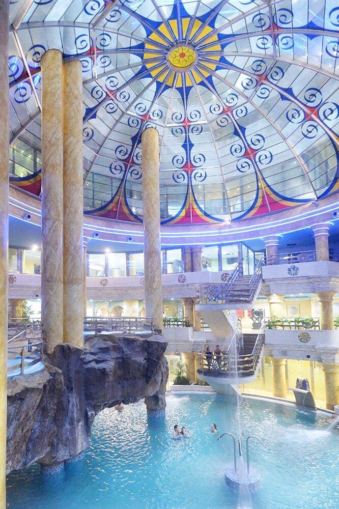 Piscine couverte